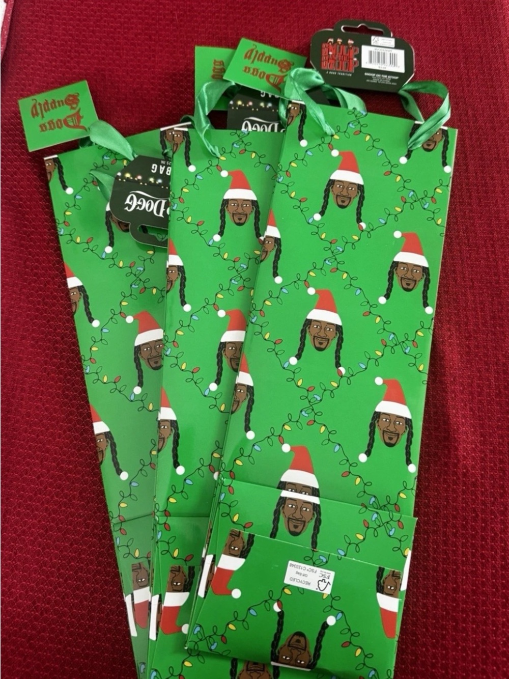 3 New Snoop Dogg Christmas Gift Bags Snoop on the Stoop Hood Tradition Wine